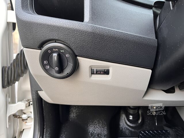 Kombi s vysokou strechou Volkswagen Transporter 2.0 TDI L1H1 DC 4Motion 150pk Airco...