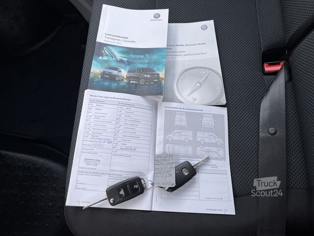 Kombi s vysokou strechou Volkswagen Transporter 2.0 TDI L1H1 DC 4Motion 150pk Airco...