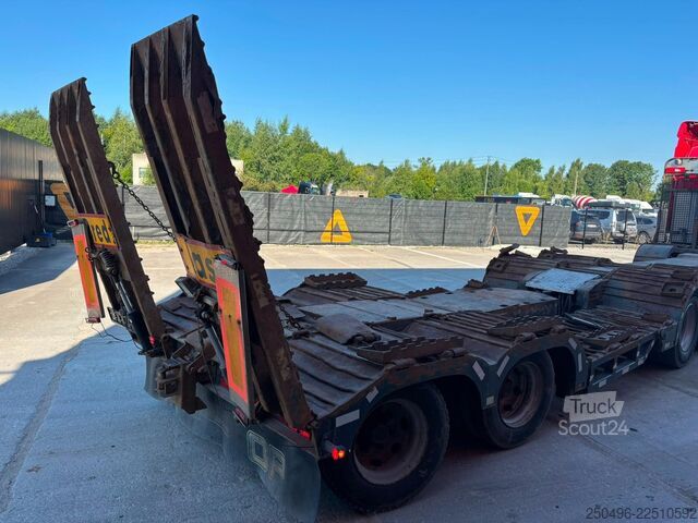 Baumstamm-Transporter Scania R 490 8x4 + Släpet Smemax 2 axel FOREST MACHINE...