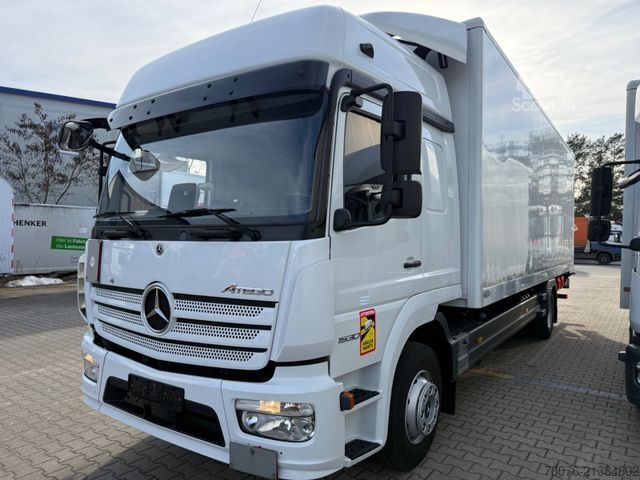 Kastes kravas automašīna MERCEDES-BENZ Atego 1530 L 7.3m Koffer LBW 1.5t 2 Betten AHK