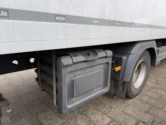 Kastes kravas automašīna MERCEDES-BENZ Atego 1530 L 7.3m Koffer LBW 1.5t 2 Betten AHK