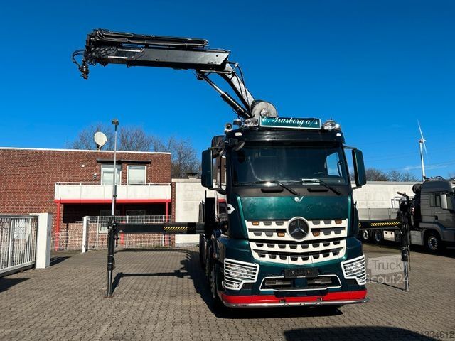 Grua montada em camião MERCEDES-BENZ 3253 + HIAB 302 Kran 8x2-4 HAD ALLRAD