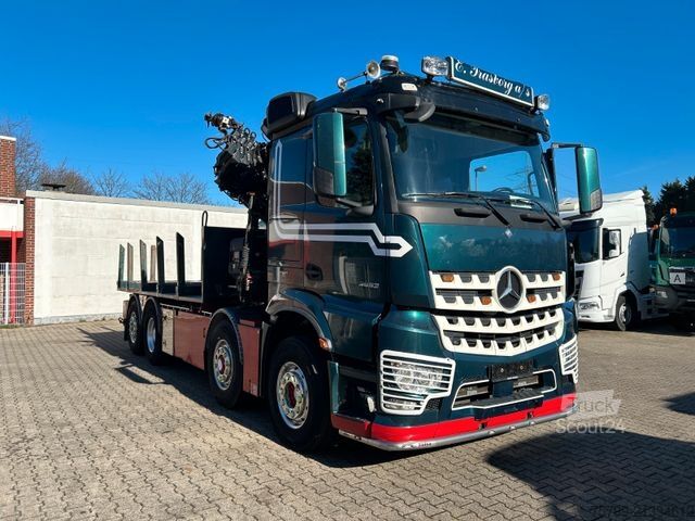 Grua montada em camião MERCEDES-BENZ 3253 + HIAB 302 Kran 8x2-4 HAD ALLRAD
