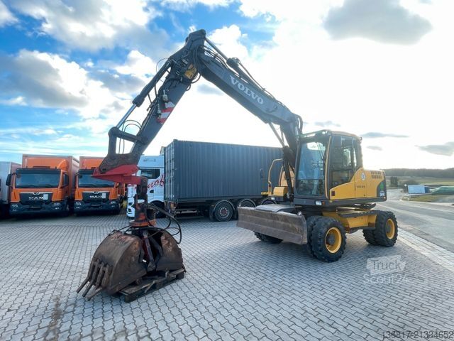Excavator pe roți VOLVO Mobilbagger EW140C Lehnhoff HS10 Hammer-Scherenh