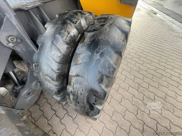 Excavator pe roți VOLVO Mobilbagger EW140C Lehnhoff HS10 Hammer-Scherenh