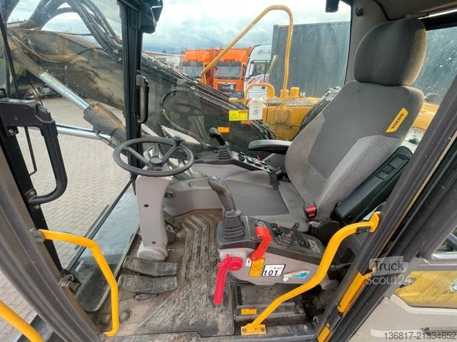 Excavator pe roți VOLVO Mobilbagger EW140C Lehnhoff HS10 Hammer-Scherenh