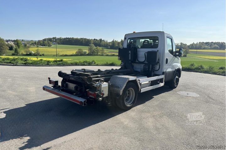 Ruloninė konteinerinė savivartis Iveco 70C17 Haken / Kehricht / WD
