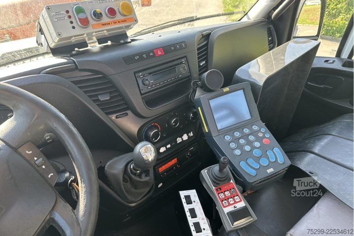 Ruloninė konteinerinė savivartis Iveco 70C17 Haken / Kehricht / WD