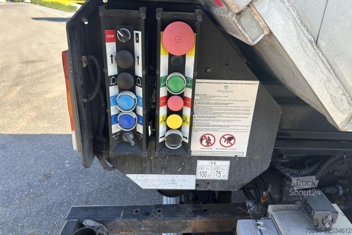 Ruloninė konteinerinė savivartis Iveco 70C17 Haken / Kehricht / WD