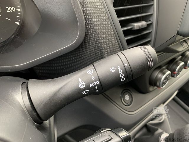 Duba panelată RENAULT Trafic BUSINESS+ L1H1 3,0t BLUE dCi 130 KLIMA+ZV