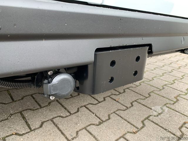 Fourgon tôlé RENAULT Trafic BUSINESS+ L1H1 3,0t BLUE dCi 130 KLIMA+ZV