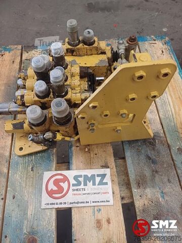 Układ hydrauliczny Caterpillar Occ hydraulische kleppengroep D6M Caterpillar