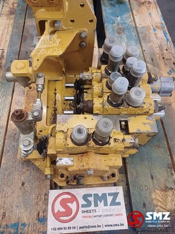 Układ hydrauliczny Caterpillar Occ hydraulische kleppengroep D6M Caterpillar