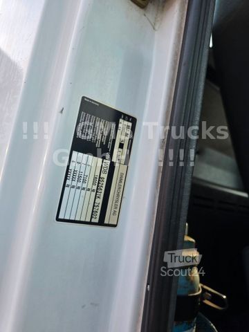 Üç taraflı damperli kamyon MERCEDES-BENZ Atego 1828 / 4X4 ALLRAD / Meiller /18 Kran