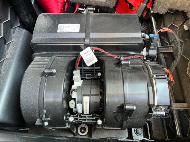 Miniautocarro VOLKSWAGEN CRAFTER 2,0 TDI 9 SITZER KAMERA AHK KLIMA RAMPE