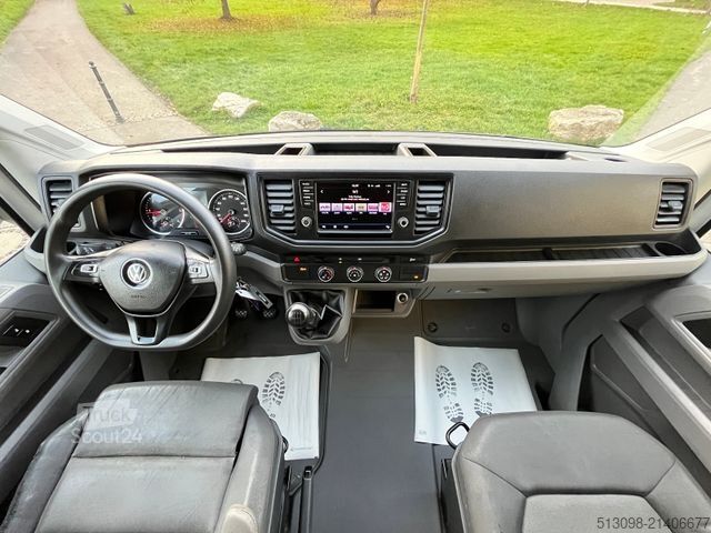 Furgon skrzyniowy VOLKSWAGEN CRAFTER 2.0TDI XXXL KOFFER RAMPE KAMERA 177 PS