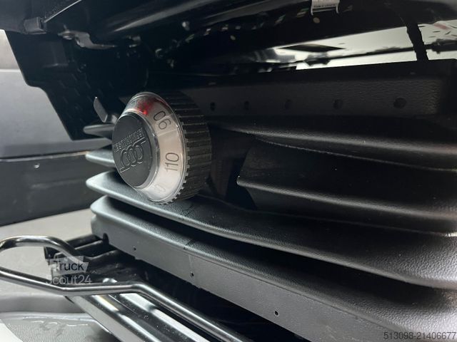 Furgon skrzyniowy VOLKSWAGEN CRAFTER 2.0TDI XXXL KOFFER RAMPE KAMERA 177 PS