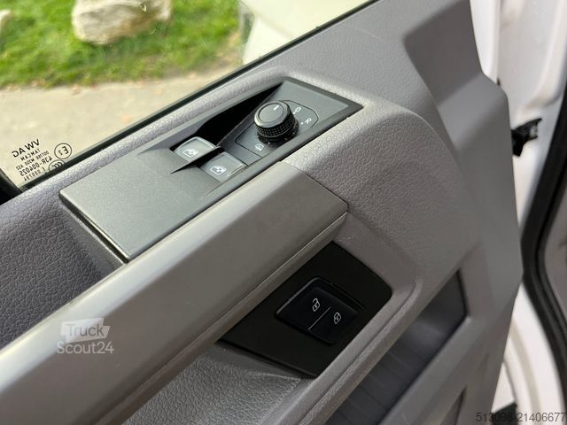 Furgon skrzyniowy VOLKSWAGEN CRAFTER 2.0TDI XXXL KOFFER RAMPE KAMERA 177 PS