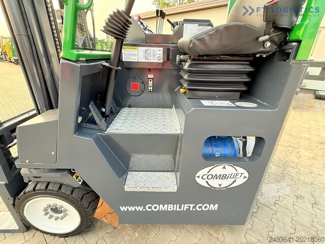4-cestný vysokozdvižný vozík Combilift C4000CB TRIPLEX 5200MM FREE-LIFT TOP 1