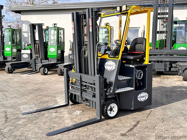4-kierunkowy wózek widłowy Combilift C3000CB / GAS / TRIPLEX / 4900MM / 4807H