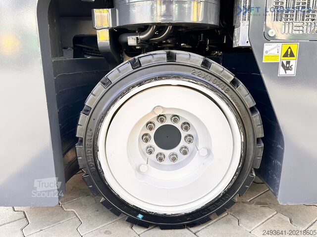 4-kierunkowy wózek widłowy Combilift C3000CB / GAS / TRIPLEX / 4900MM / 4807H