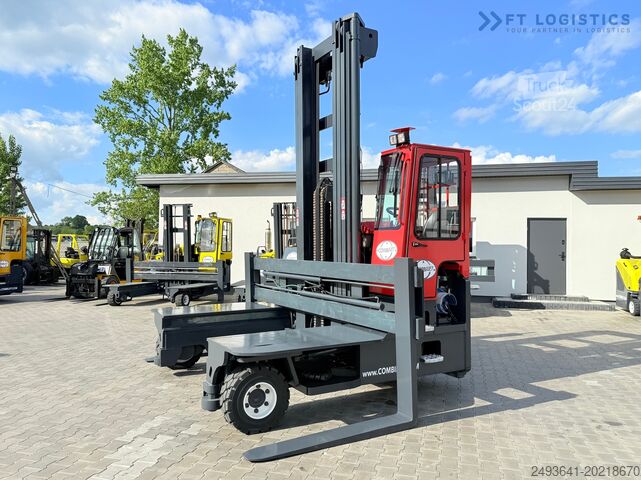 Wózek widłowy czterokierunkowy Combilift C8000 GAS TRIPLEX 8300 WIDE POSITIONER
