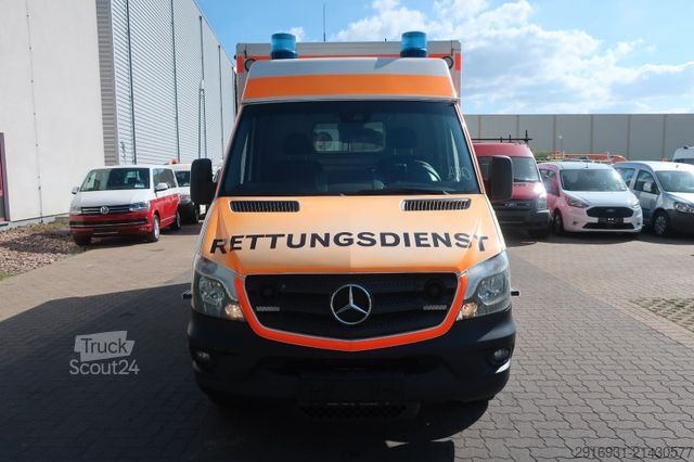 Brandbil MERCEDES-BENZ Sprinter 519CDI RTW 2. Hand / SHZ / Fzg NR:A70