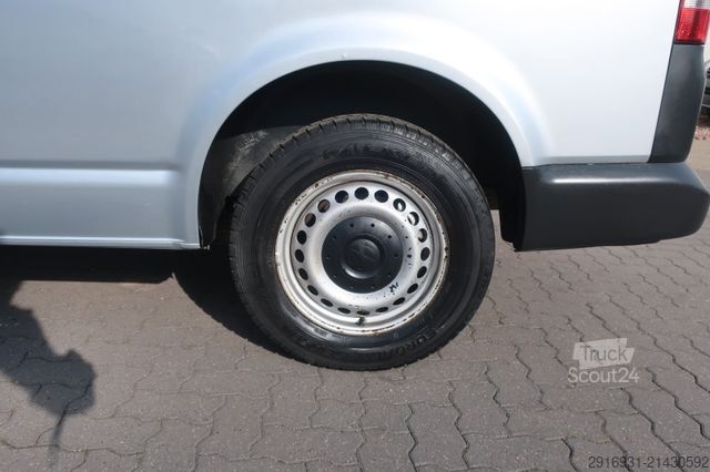 Minibus VOLKSWAGEN T5 lang 9 Sitzer / Klima / DSG / Fzg. Nr: 83