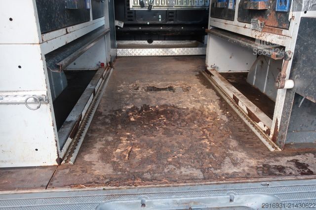 Κλειστό βαν MERCEDES-BENZ Vito111 CDI lang/ Werkstatt / SHZ / Klima FN:247