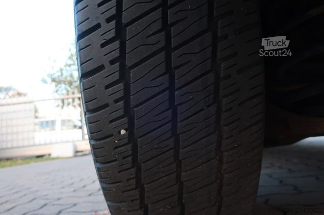 Κλειστό βαν MERCEDES-BENZ Vito111 CDI lang/ Werkstatt / SHZ / Klima FN:247