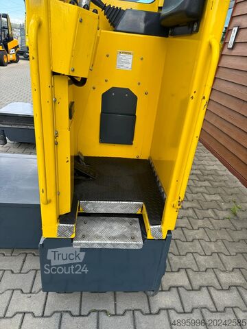 Carrello elevatore a quattro direzioni Combilift C2500 EST /Only 1451 hours/ Battery 81%
