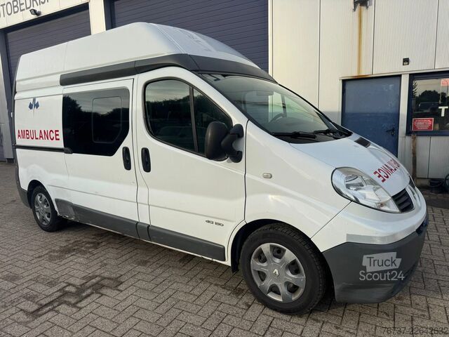 Ambulanță Renault Trafic **BELGIAN ORIGINE-AIRCO**