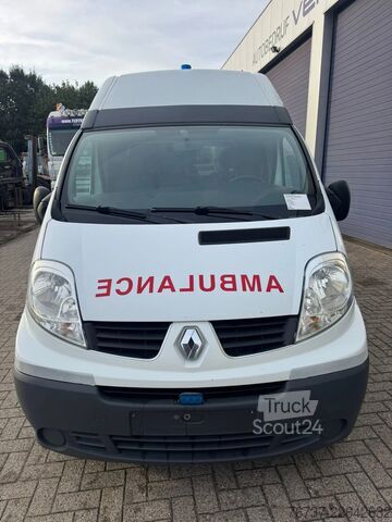 Ambulanță Renault Trafic **BELGIAN ORIGINE-AIRCO**