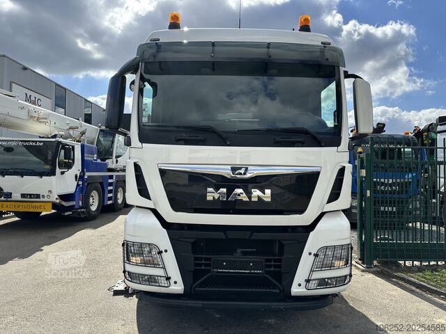 Plateforme de chargement ouverte MAN TGX 35.420 8x4-4 TRIDEM PRTISCHE 6m40 + KRAN (2...
