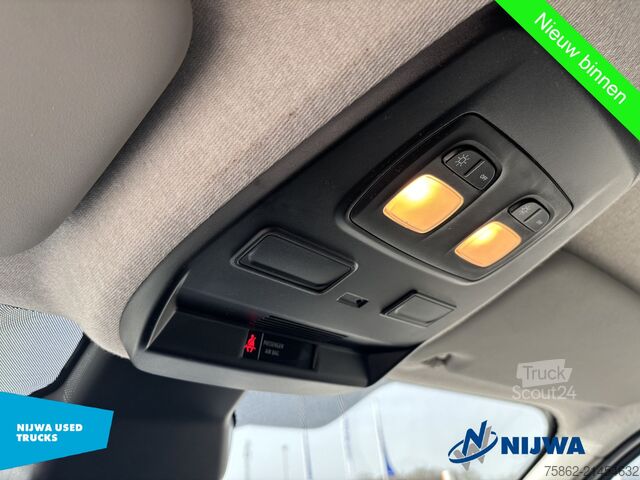 Break à toit surélevé Renault Trafic 130 T30 L2H1 Bijrijdersbank + Airco