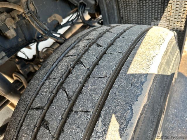 Vakio vetoauto SCANIA G450 4x4 Kipp Hydraulik DAB+ Radio