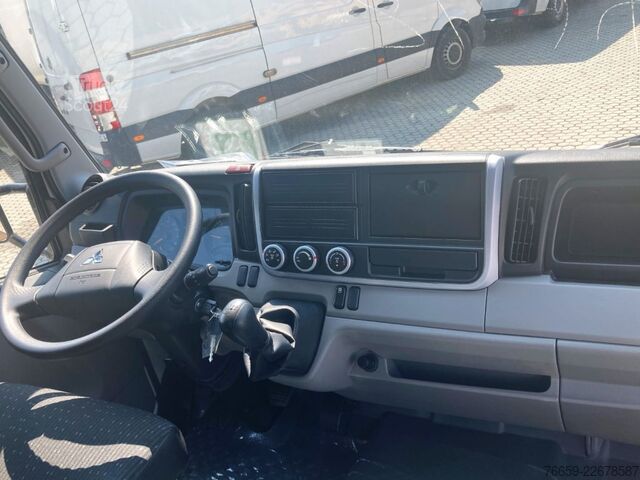 Bestelwagen MITSUBISHI Canter  3C13/25 TF1 no GSR Cab Sing