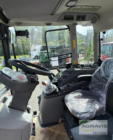 Traktor Claas AXOS 3.105