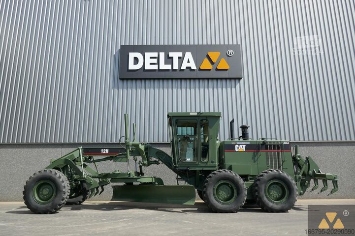 Grader Caterpillar 12H Ex-military