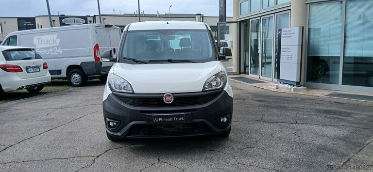 Compact van FIAT Doblo Kombi 1.3 Mtj2 5 posti N1