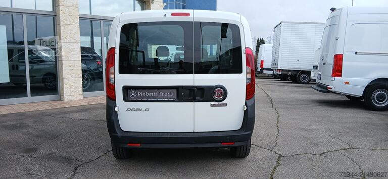 Compact van FIAT Doblo Kombi 1.3 Mtj2 5 posti N1