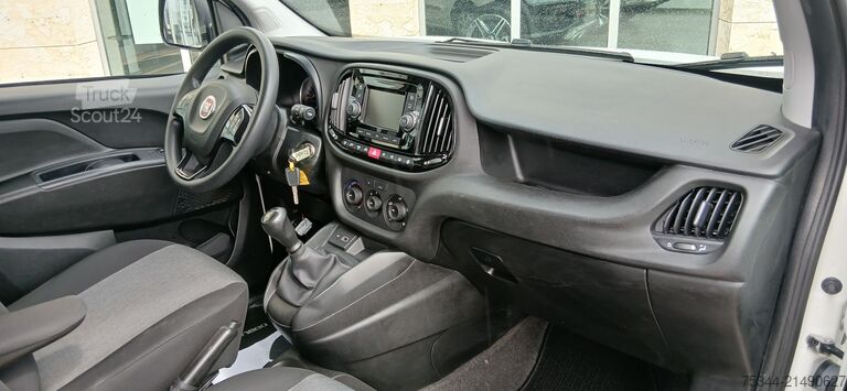 Compact van FIAT Doblo Kombi 1.3 Mtj2 5 posti N1