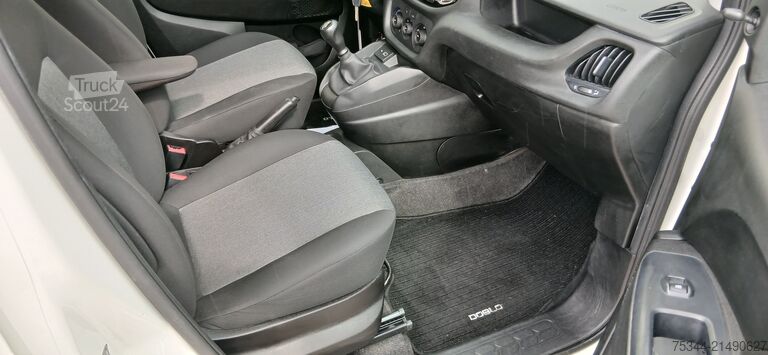 Compact van FIAT Doblo Kombi 1.3 Mtj2 5 posti N1