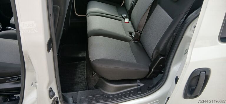 Compact van FIAT Doblo Kombi 1.3 Mtj2 5 posti N1