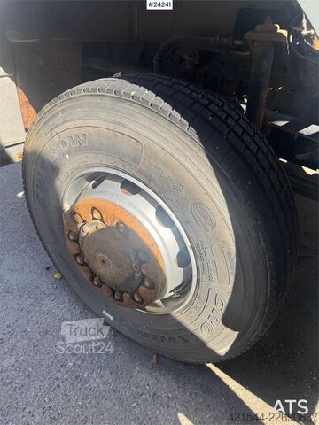 Standard-SZM MAN 26.463 4x4+2 Tractor Unit – Repair Project