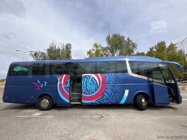 Autocar de turismo Scania Irizar