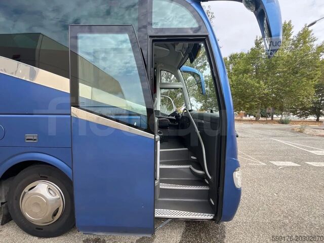Autocar de turismo Scania Irizar