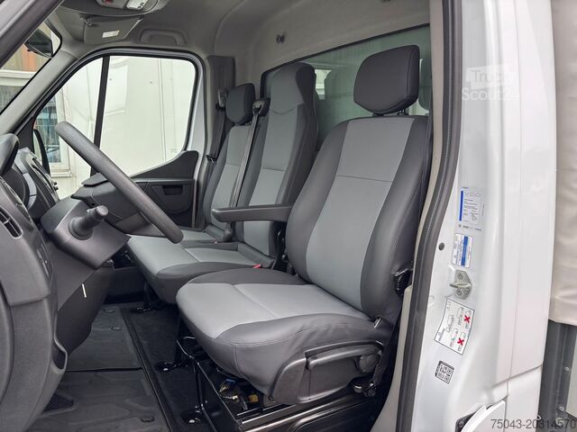 Transportador con plataforma y toldo Renault Master 3,5T Plane*Allrad*Klima*1.Hand*