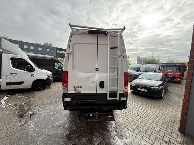 Furgoneta con techo elevado Iveco daily 40C15 L2H2 Airco