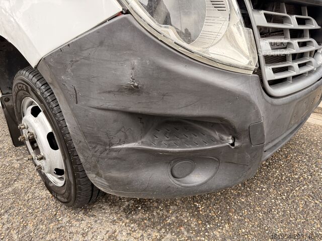 Camión con caja larga Renault master 2.3dci 145pk L3H2 RWD